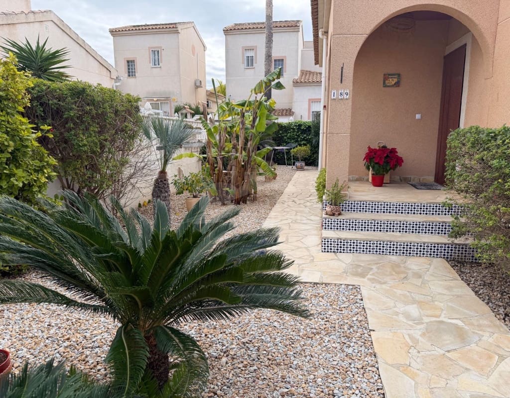 3 camera da letto Villa in vendita in Ciudad Quesada con piscina - 330.000 € (Rif: 9525273)