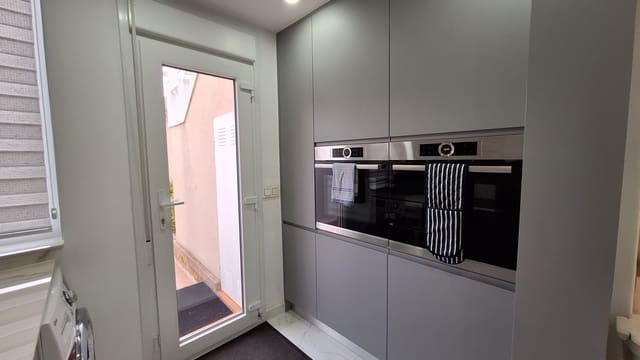 3 sovrum Villa till salu i Guardamar del Segura med pool - 450 000 € (Ref: 9528570)