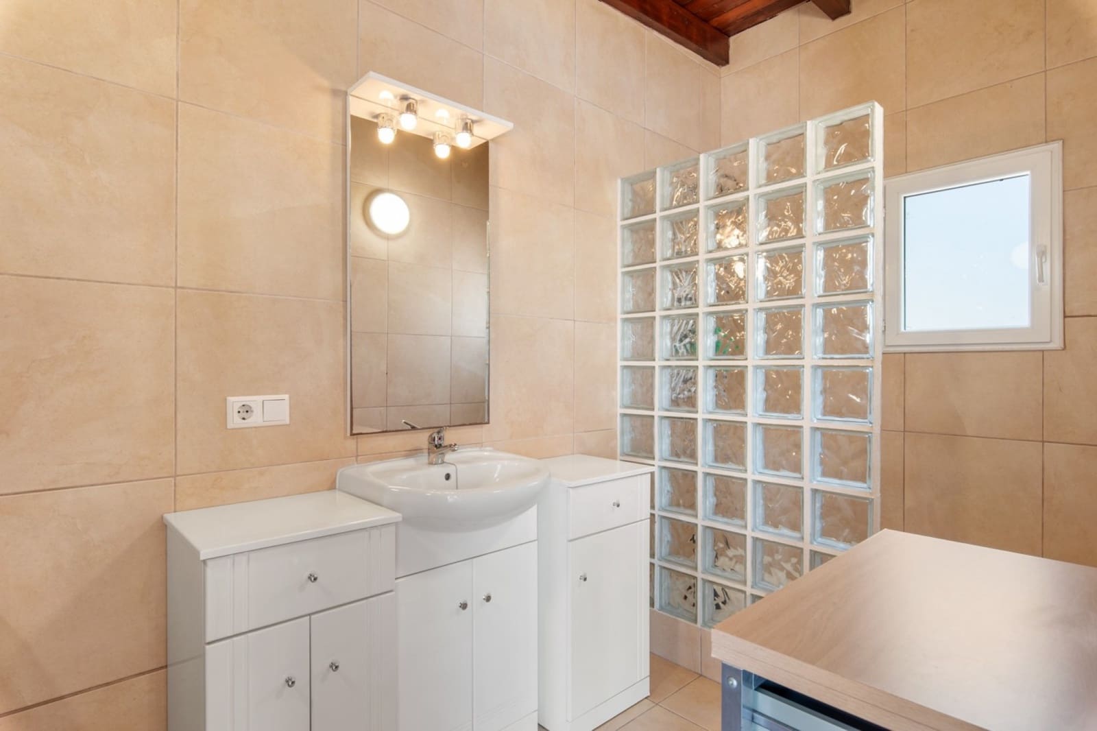 4 sypialnia Finka/Dom wiejski na sprzedaż w Catral z basenem garażem - 565 000 € (Ref: 9528572)