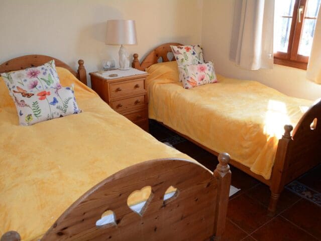 4 bedroom Villa for sale in Daya Vieja with pool - € 595,000 (Ref: 9532731)