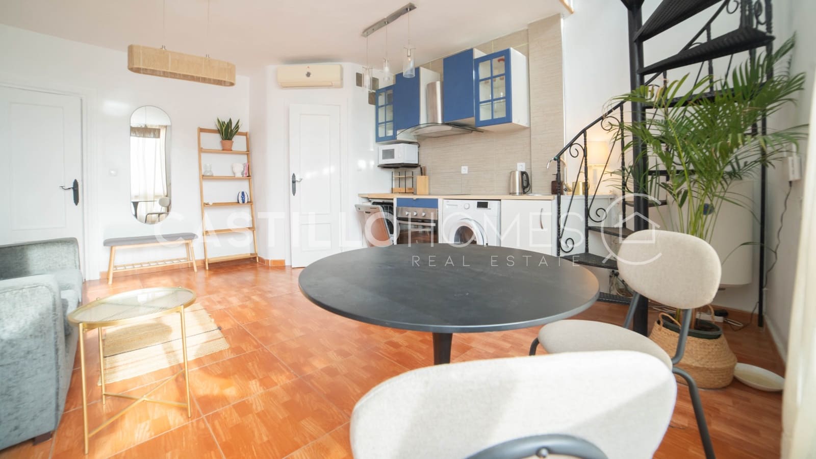 2 Zimmer Bungalow zu verkaufen in Torrevieja mit Pool - 132.000 € (Ref: 9534402)