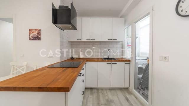 Apartamento de 3 habitaciones en Torrevieja en venta - 290.000 € (Ref: 9534407)