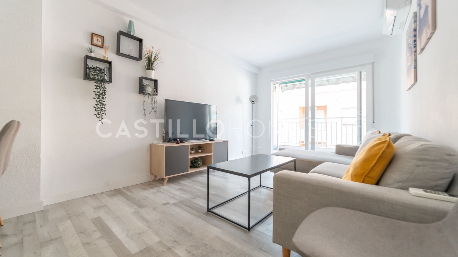 Apartamento de 3 habitaciones en Torrevieja en venta - 290.000 € (Ref: 9534407)