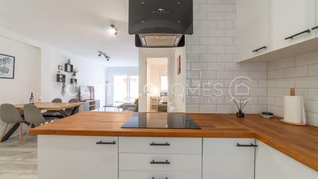 Apartamento de 3 habitaciones en Torrevieja en venta - 290.000 € (Ref: 9534407)