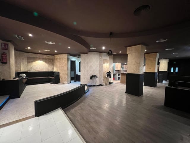 Kommersiell till salu i Torrevieja - 199 900 € (Ref: 9534427)