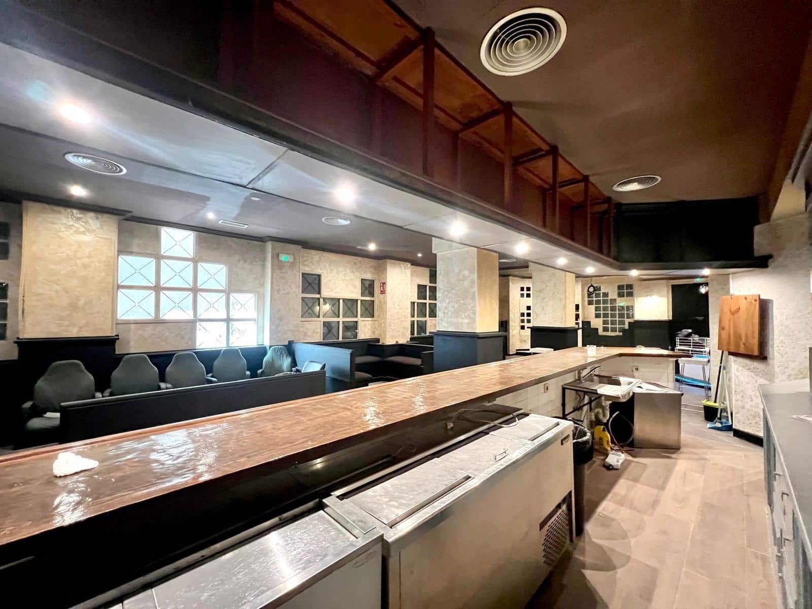 Kommersiell till salu i Torrevieja - 199 900 € (Ref: 9534427)