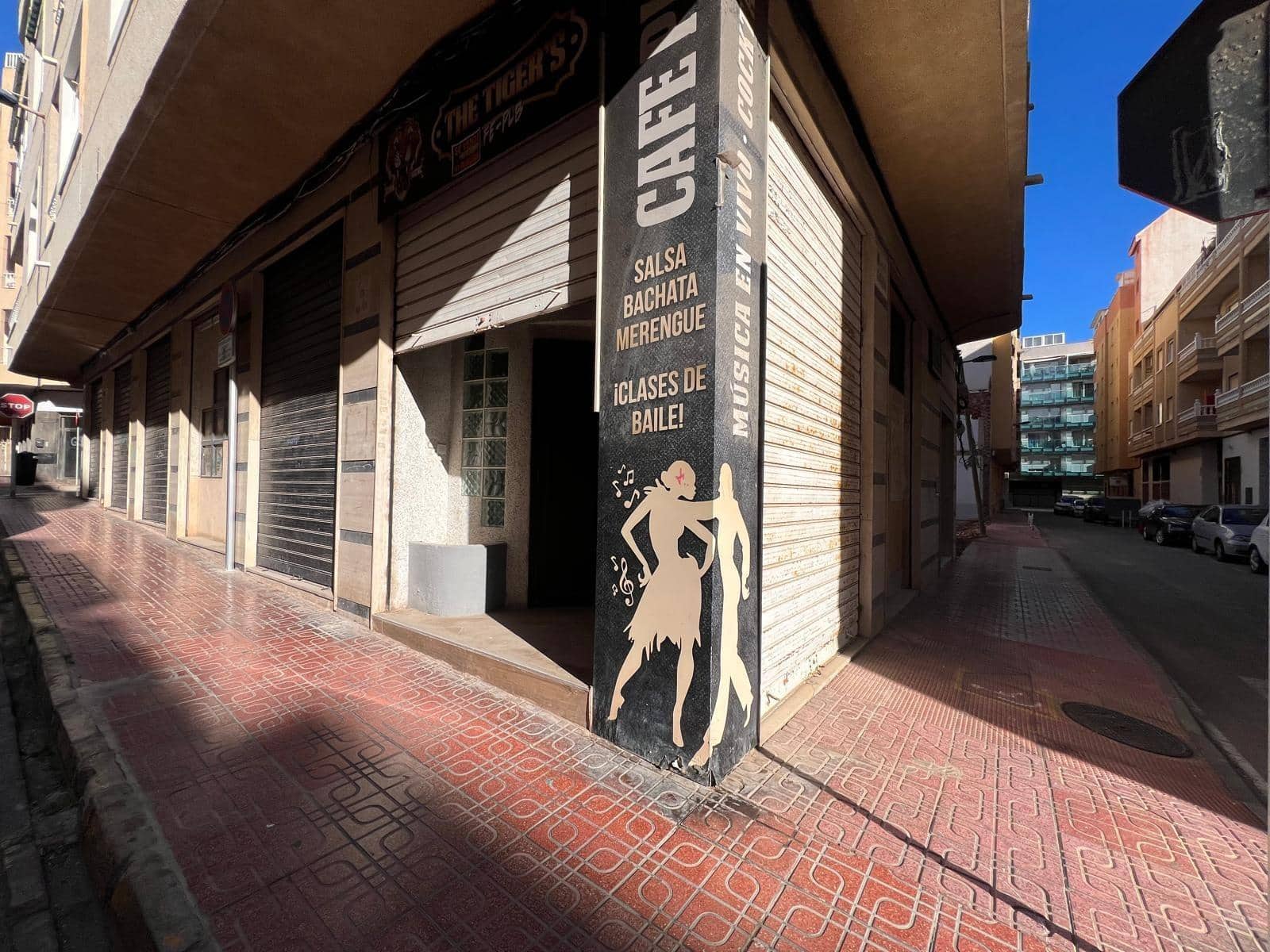 Kommersiell till salu i Torrevieja - 199 900 € (Ref: 9534427)