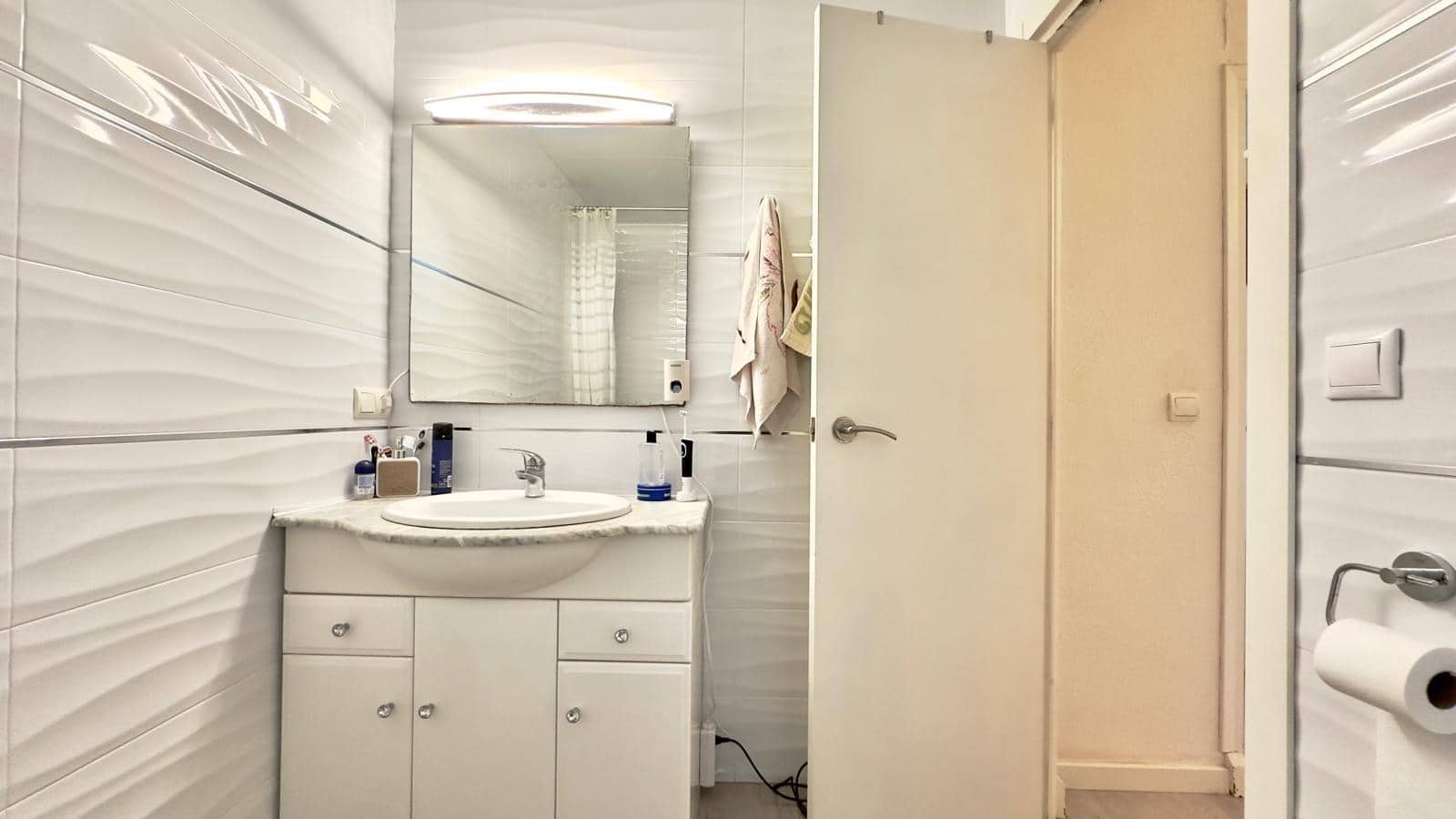 Apartamento de 4 habitaciones en Torrevieja en venta con piscina - 199.900 € (Ref: 9534429)