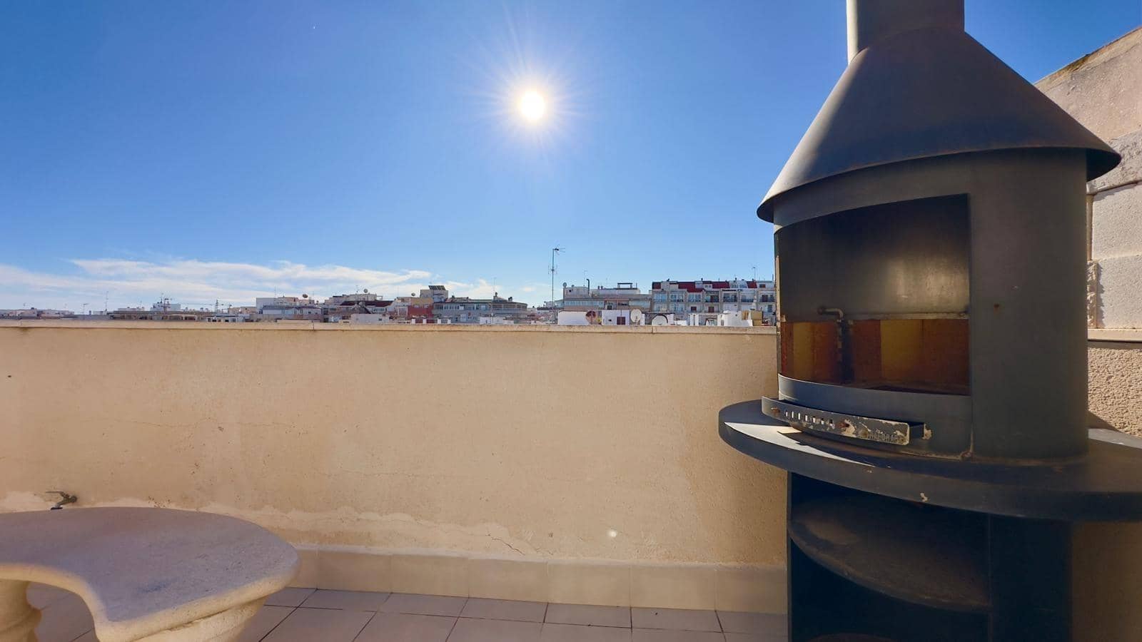 2 soveværelse Penthouse til salg i Torrevieja med garage - € 449.900 (Ref: 9534431)