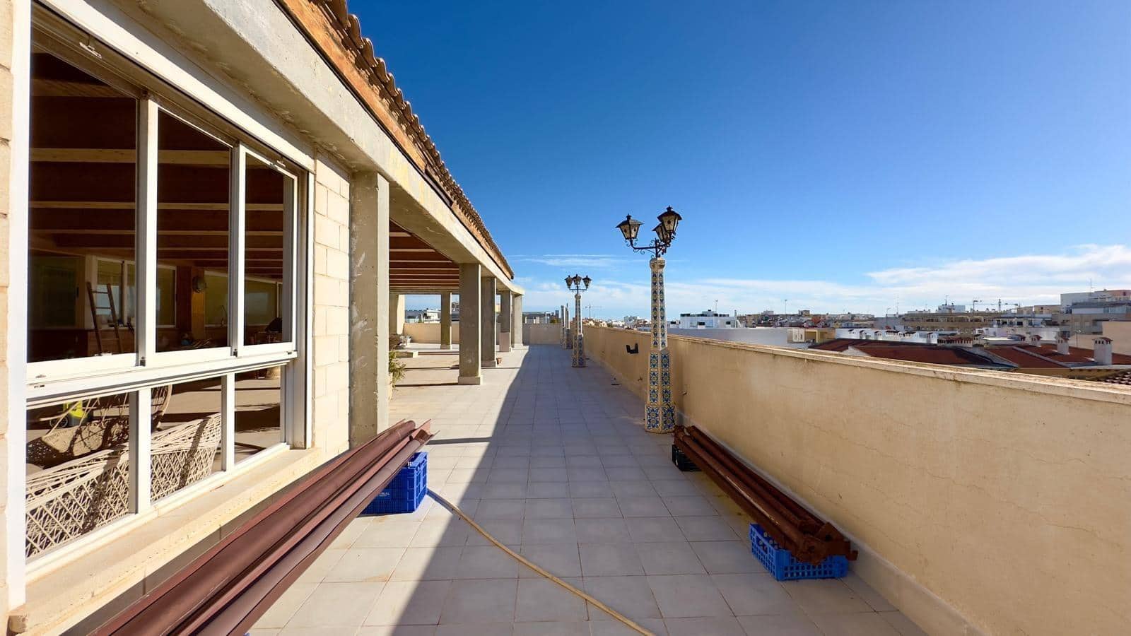 2 soveværelse Penthouse til salg i Torrevieja med garage - € 449.900 (Ref: 9534431)