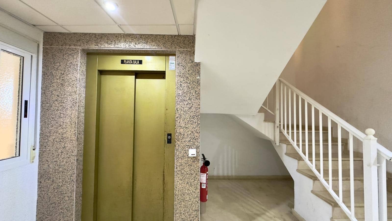 2 soveværelse Penthouse til salg i Torrevieja med garage - € 449.900 (Ref: 9534431)