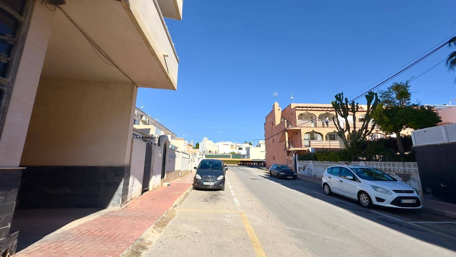 2 soveværelse Penthouse til salg i Torrevieja med garage - € 449.900 (Ref: 9534431)