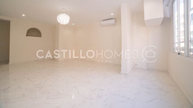 3 quarto Apartamento para venda em Torrevieja com garagem - 255 000 € (Ref: 9534432)