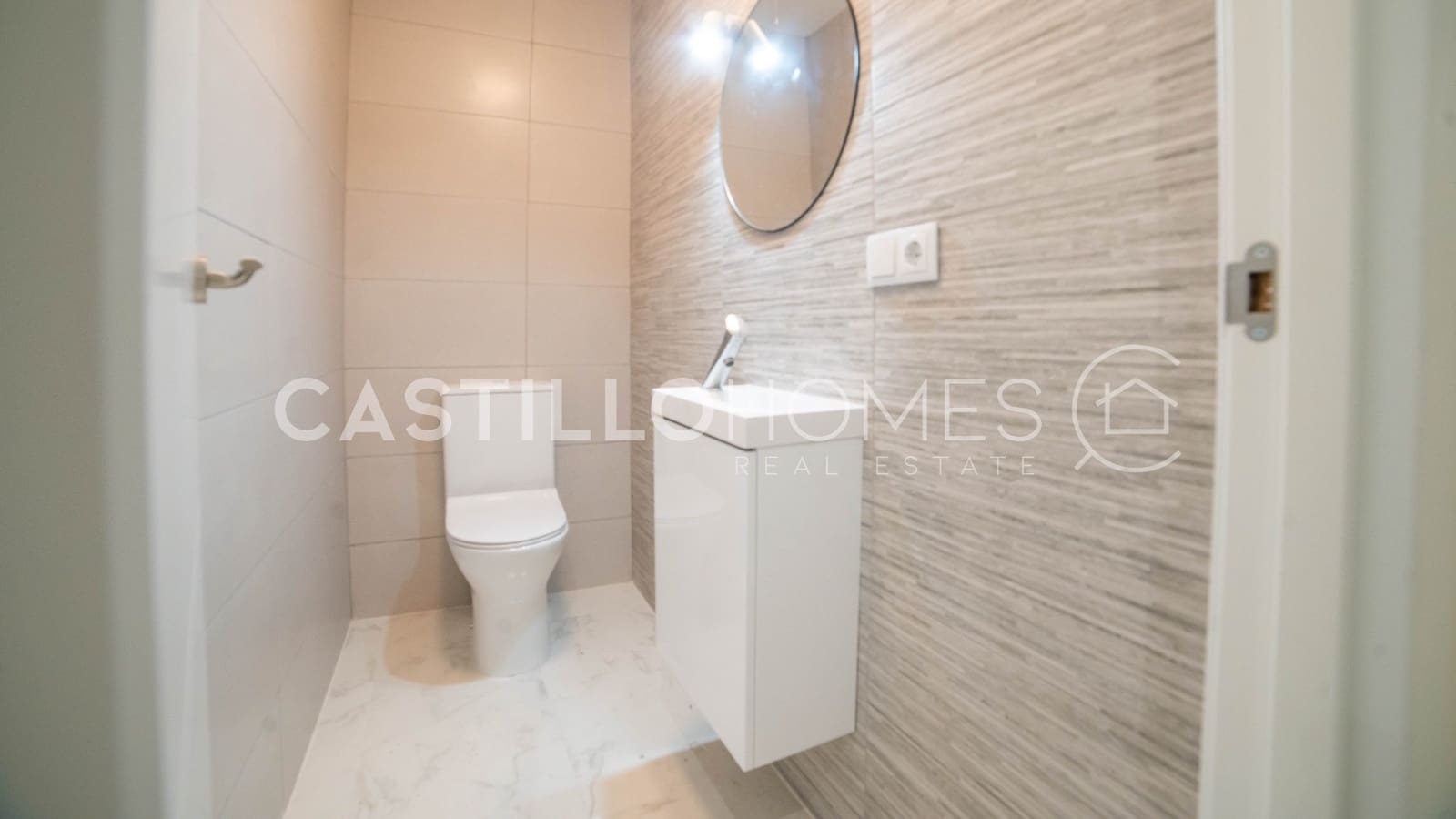 3 quarto Apartamento para venda em Torrevieja com garagem - 255 000 € (Ref: 9534432)