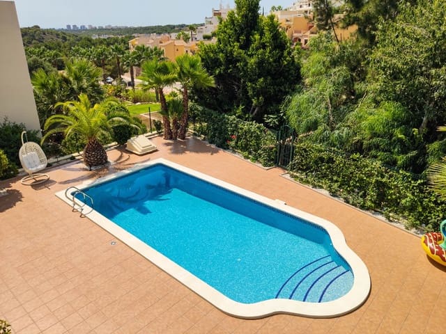 4 soverom Villa til salgs i Las Ramblas Golf, Orihuela med svømmebasseng garasje - € 495 000 (Ref: 9534434)