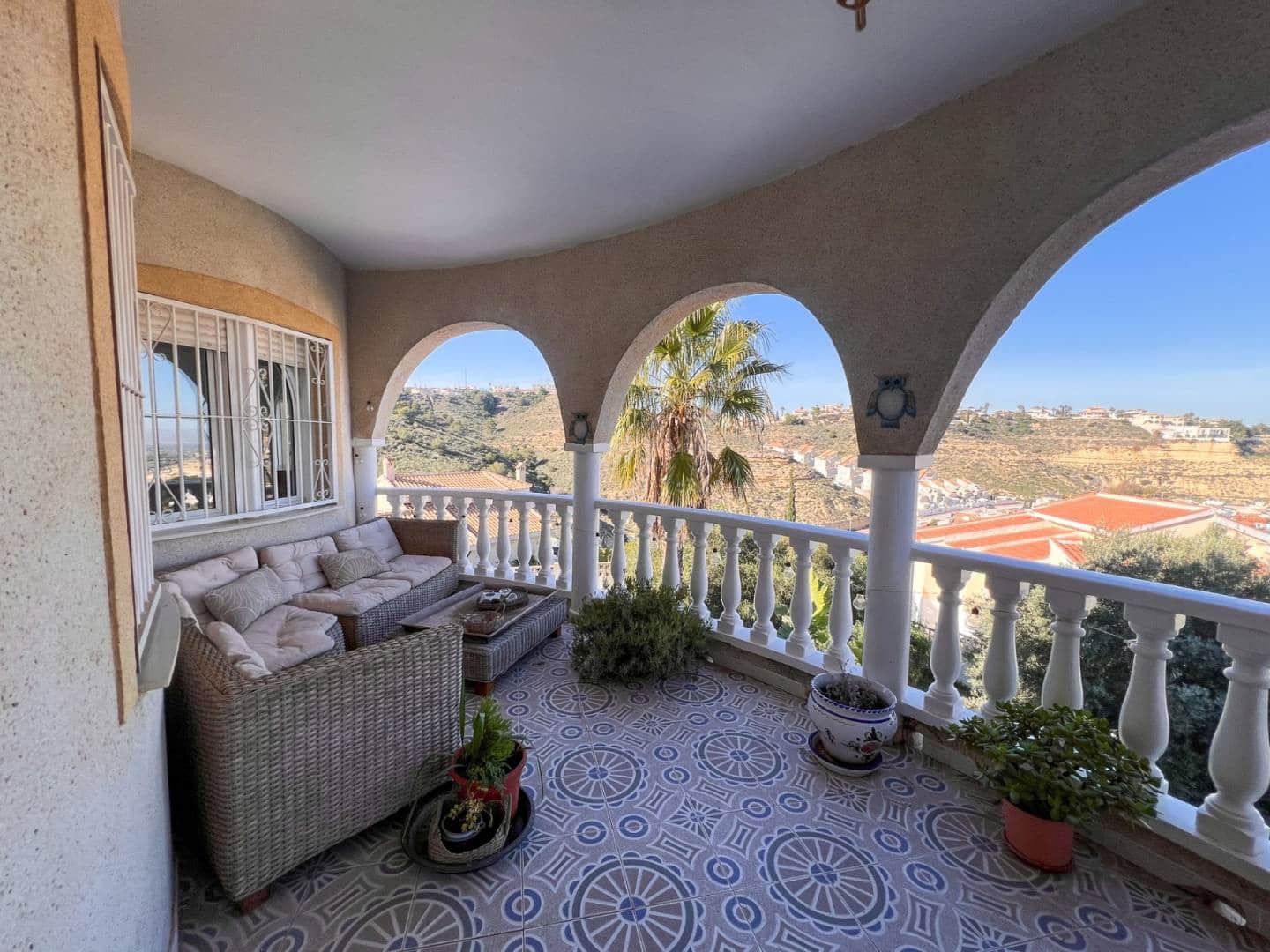 Chalet de 4 habitaciones en Ciudad Quesada en venta con piscina - 525.000 € (Ref: 9539767)