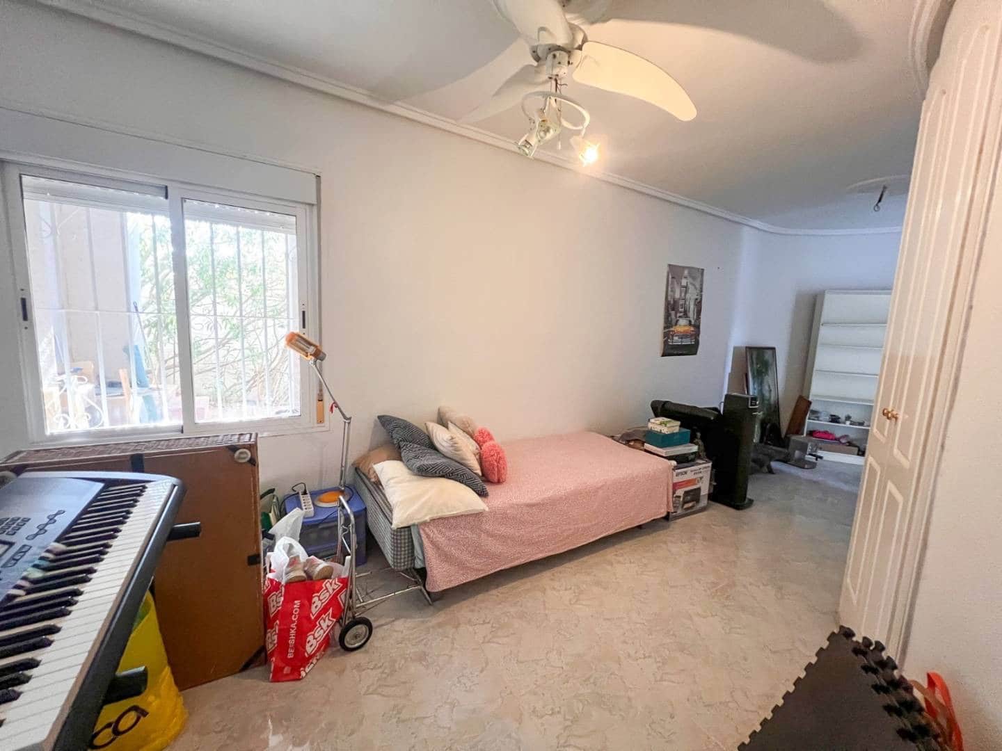 Chalet de 4 habitaciones en Ciudad Quesada en venta con piscina - 525.000 € (Ref: 9539767)