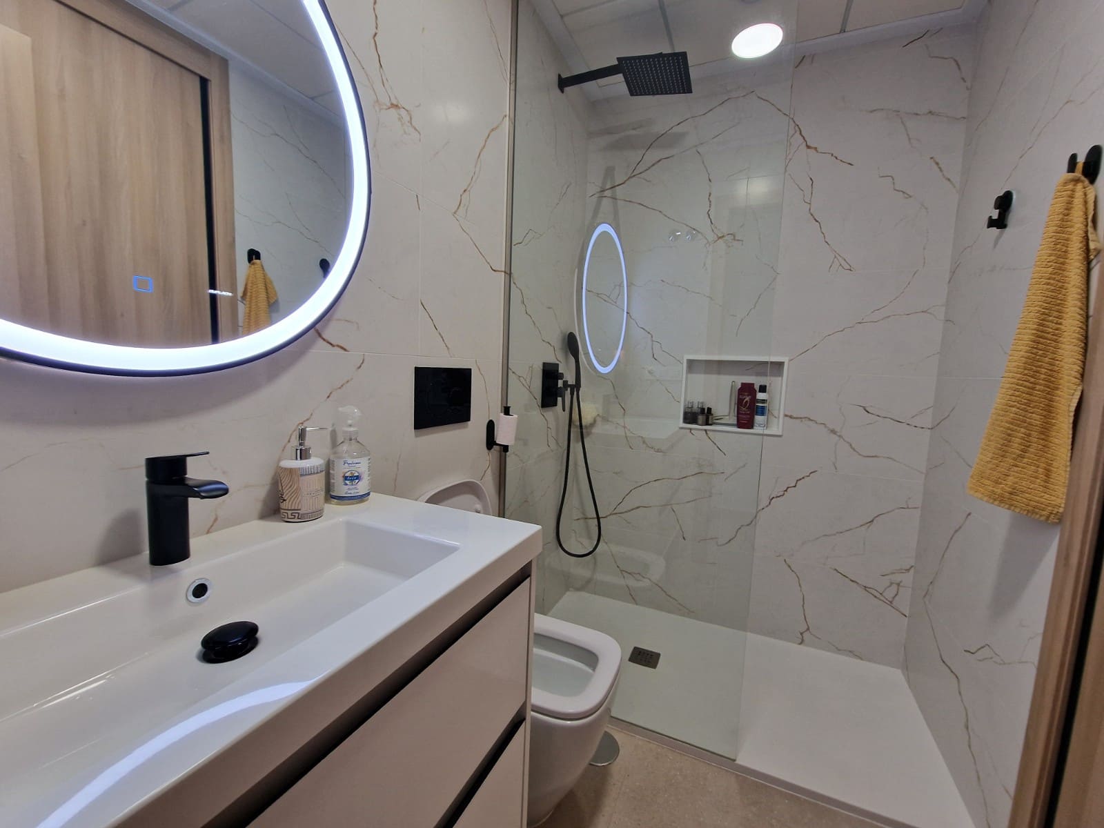 3 quarto Apartamento para venda em El Raso com piscina - 264 900 € (Ref: 9539770)