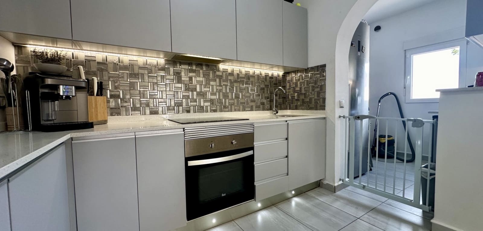 5 bedroom Villa for sale in Rojales with pool - € 498,000 (Ref: 9544041)