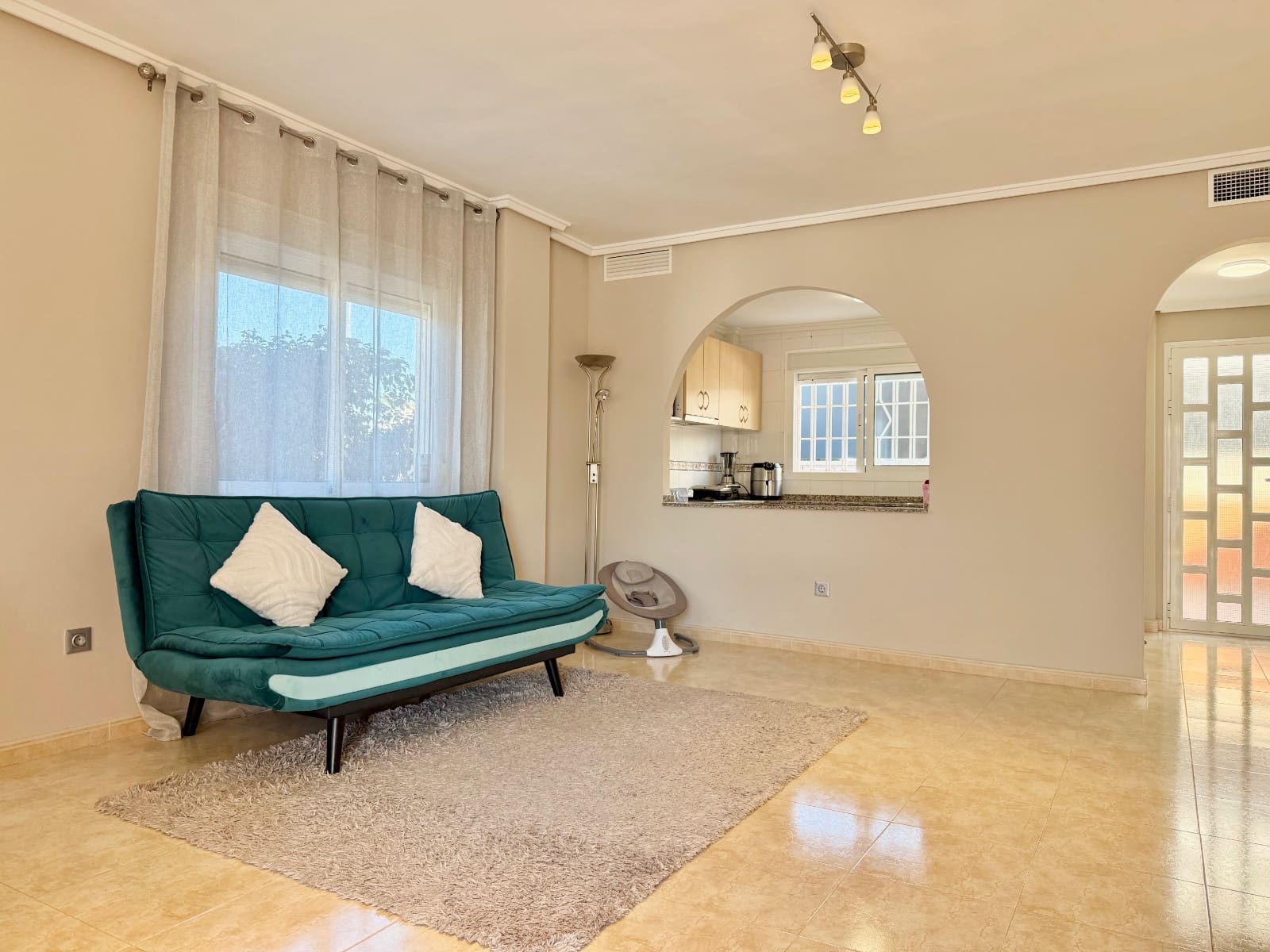 3 slaapkamer Halfvrijstaande villa te koop in Ciudad Quesada met zwembad - € 299.000 (Ref: 9544049)