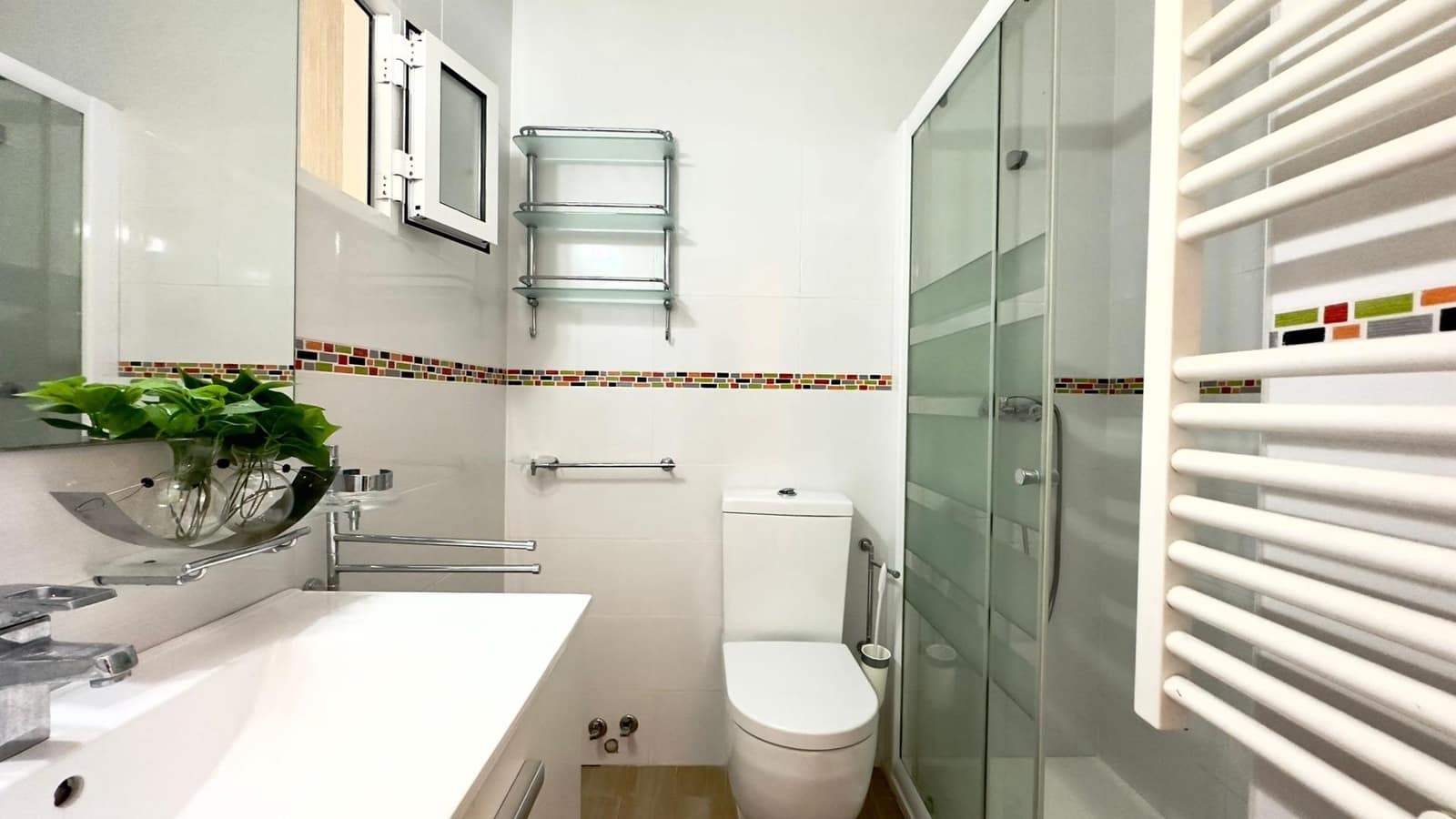 2 makuuhuone Bungalow myytävänä paikassa Torrevieja - 126 900 € (Ref: 9548969)