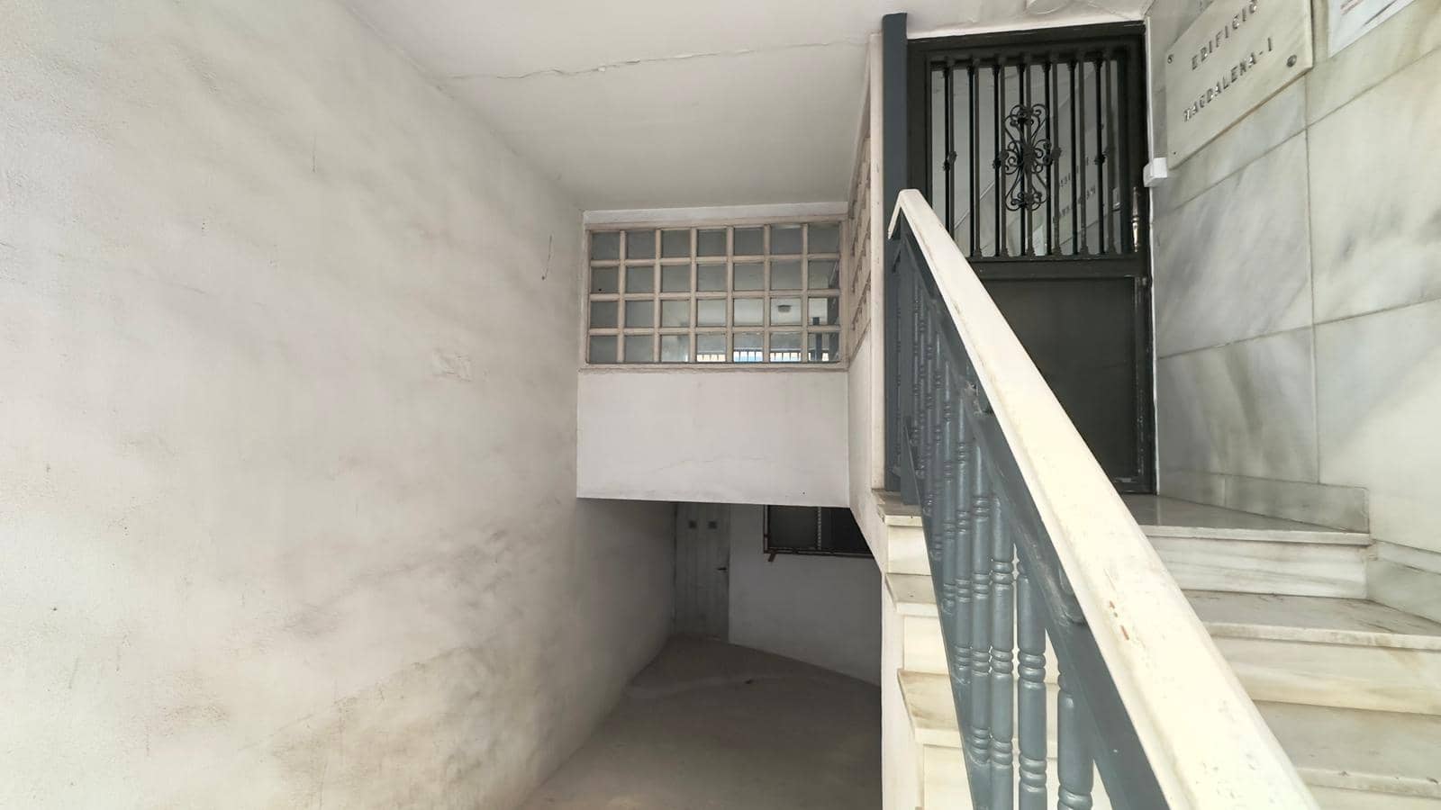 2 bedroom Apartment for sale in Torrevieja - € 149,900 (Ref: 9553156)