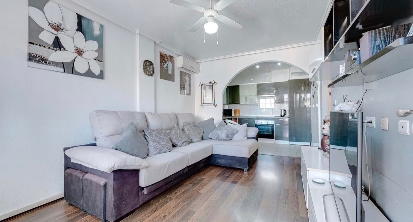 2 slaapkamer Bungalow te koop in Ciudad Quesada met zwembad - € 155.000 (Ref: 9563974)