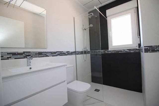 6 Zimmer Villa zu verkaufen in Pinoso mit Pool - 547.000 € (Ref: 9565668)