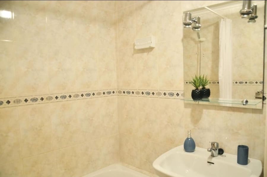 1 soveværelse Studio til salg i Torrevieja med swimmingpool - € 94.000 (Ref: 9566440)