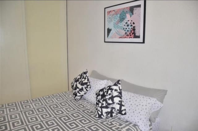 1 soveværelse Studio til salg i Torrevieja med swimmingpool - € 94.000 (Ref: 9566440)