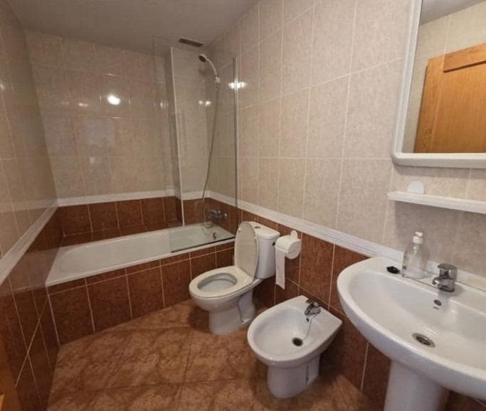 2 quarto Penthouse para venda em Torrevieja com piscina - 119 000 € (Ref: 9569458)