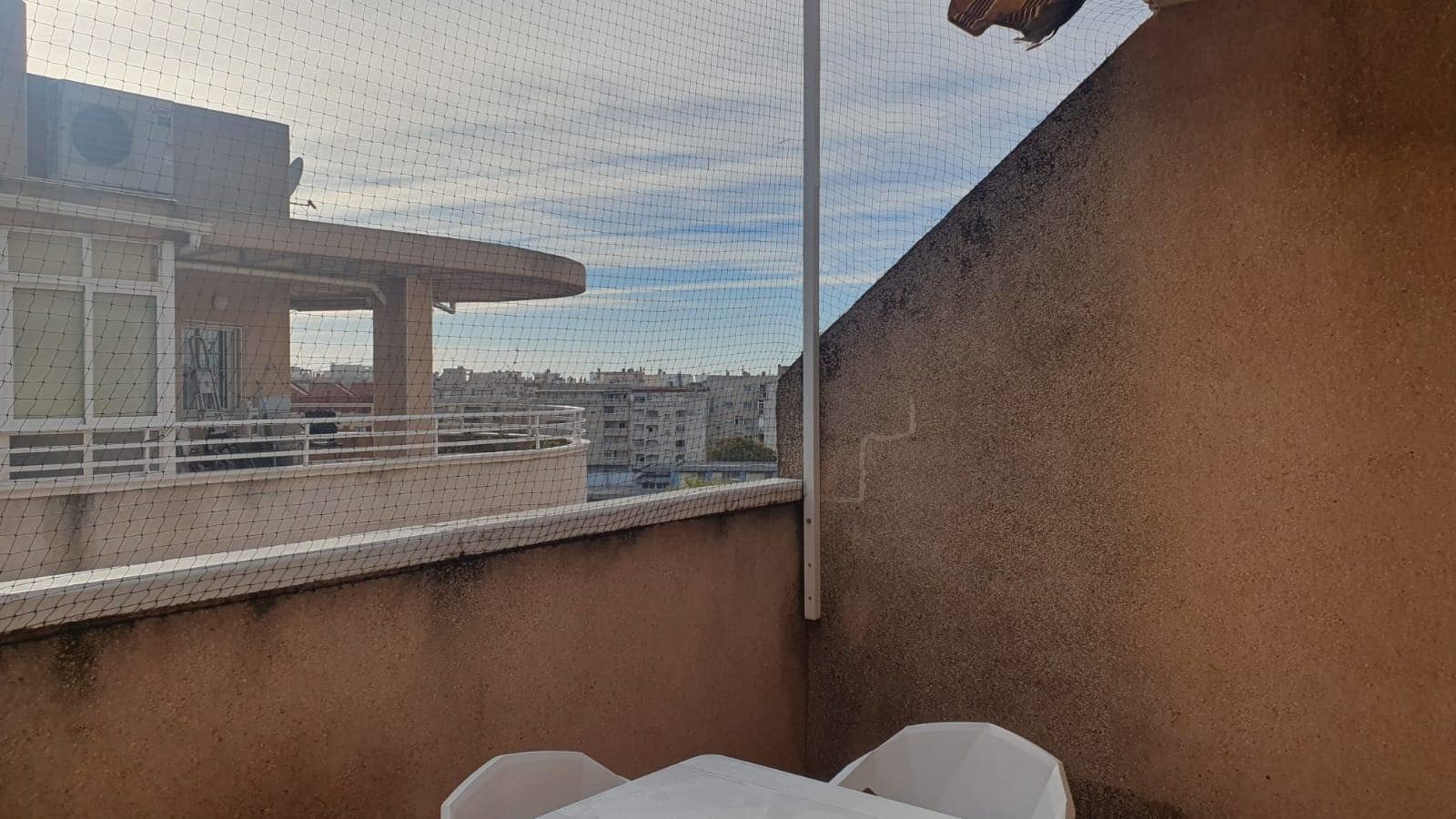 2 quarto Penthouse para venda em Torrevieja com piscina - 119 000 € (Ref: 9569458)