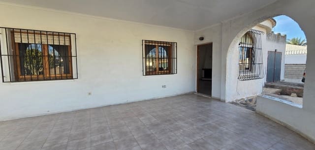 3 sypialnia Willa na sprzedaż w Torrevieja z garażem - 330 000 € (Ref: 9569460)