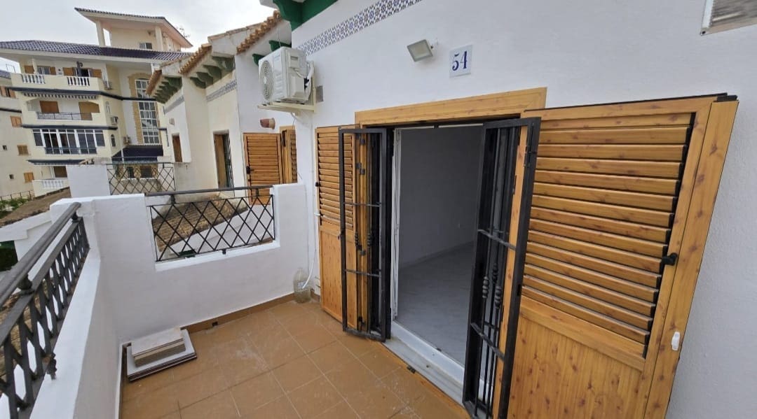 1 bedroom Apartment for sale in La Mata with pool - € 145,000 (Ref: 9579161)