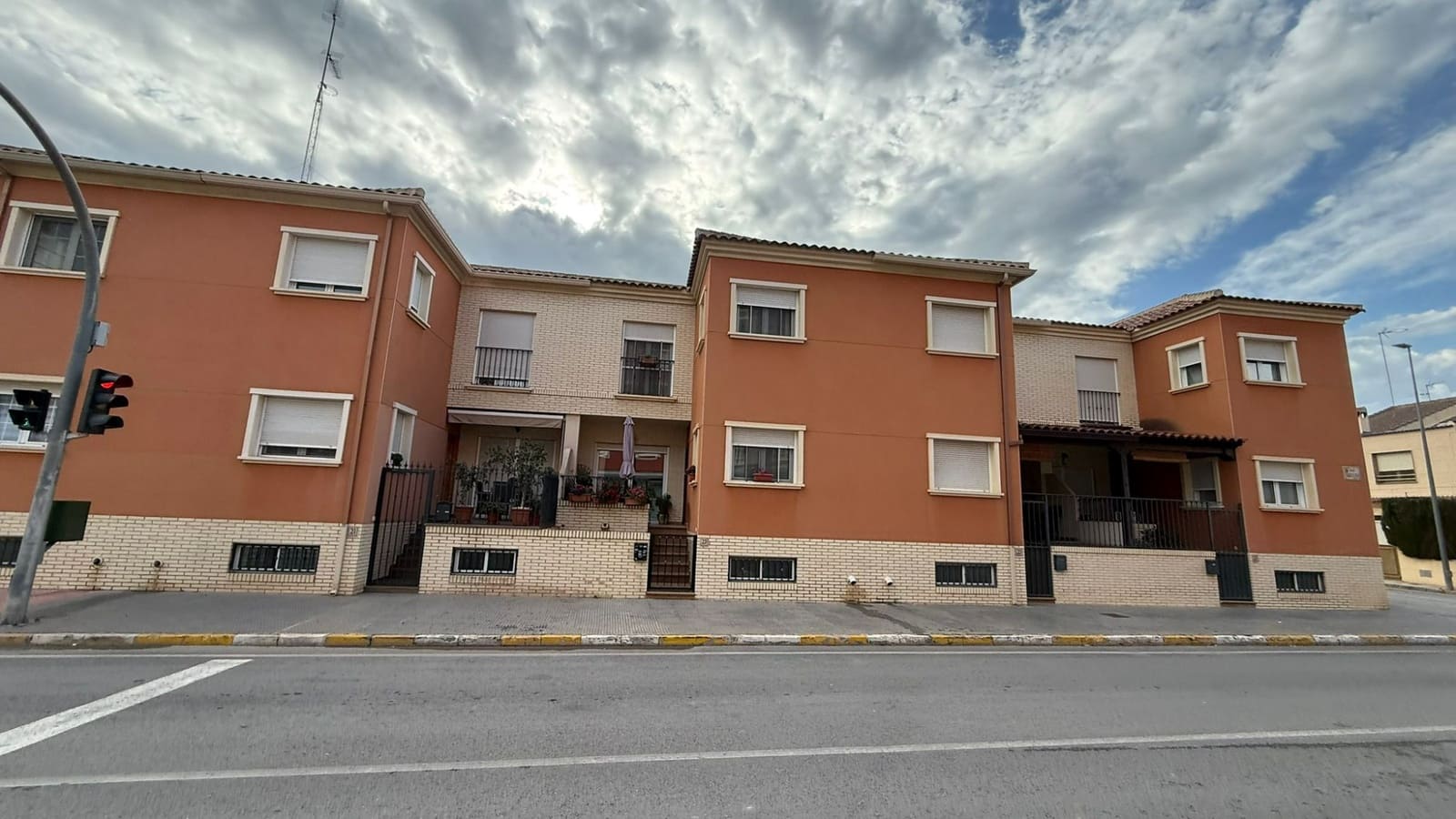 4 soveværelse Byhus til salg i Almoradi med garage - € 210.000 (Ref: 9579163)