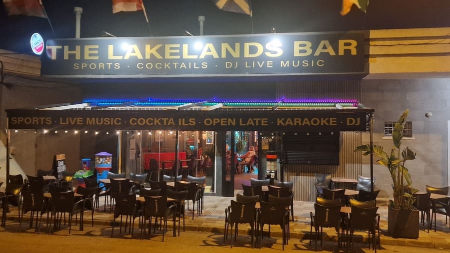 Commercieel te koop in Torrevieja - € 250.000 (Ref: 9581361)