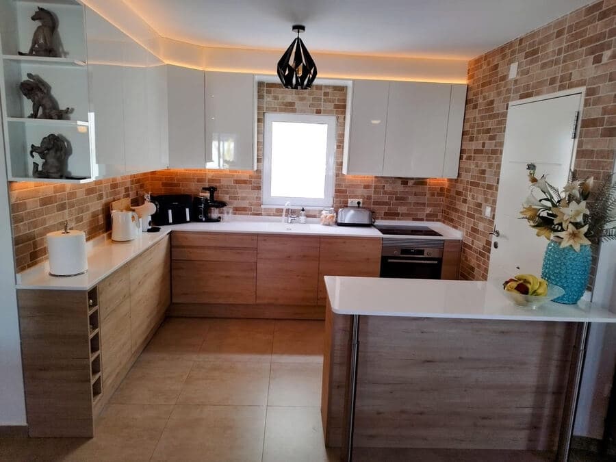 5 sypialnia Willa na sprzedaż w Torrevieja z basenem - 780 000 € (Ref: 9585141)