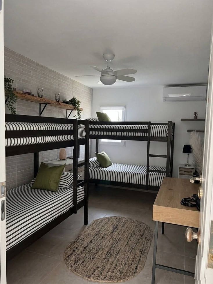 Chalet de 5 habitaciones en San Luis en venta con piscina garaje - 740.000 € (Ref: 9585141)