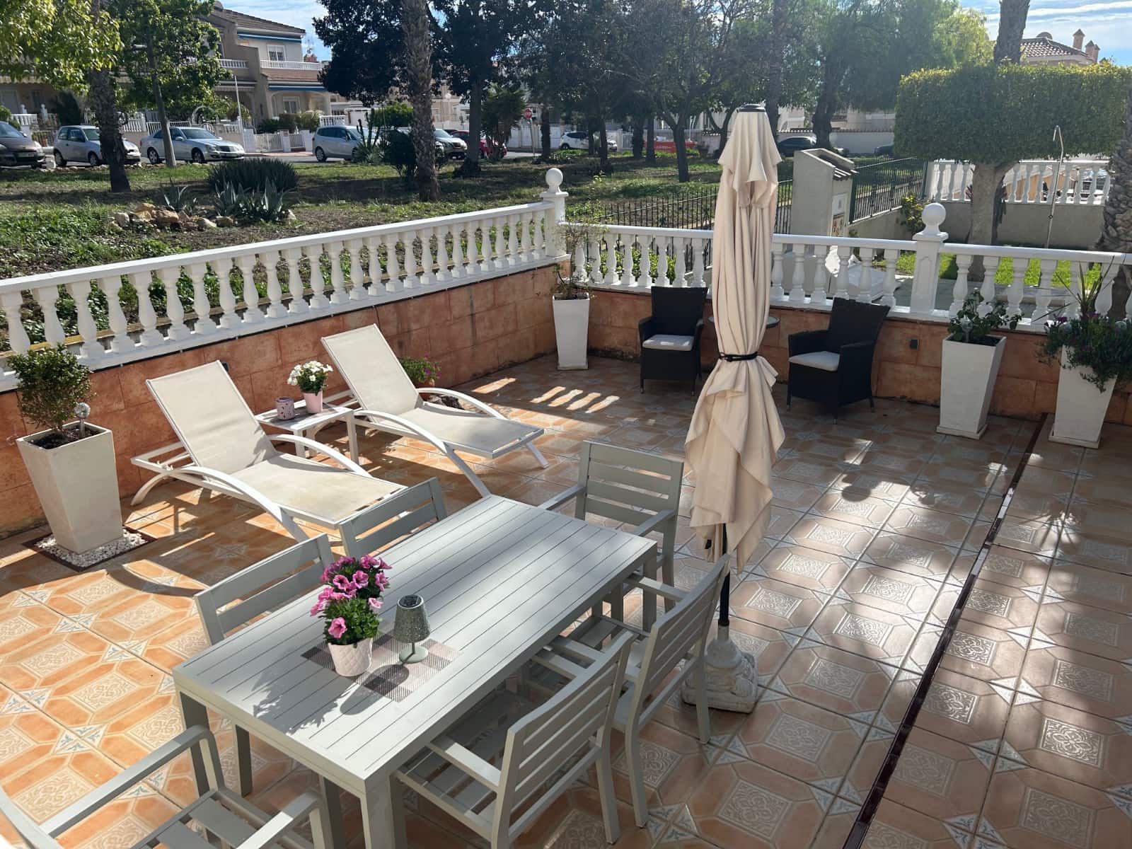 3 makuuhuone Paritalo myytävänä paikassa Ciudad Quesada mukana uima-altaan - 289 950 € (Ref: 9586782)