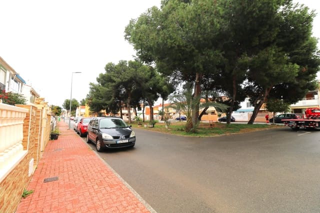 Adosado de 3 habitaciones en Torrevieja en venta - 196.000 € (Ref: 9586783)