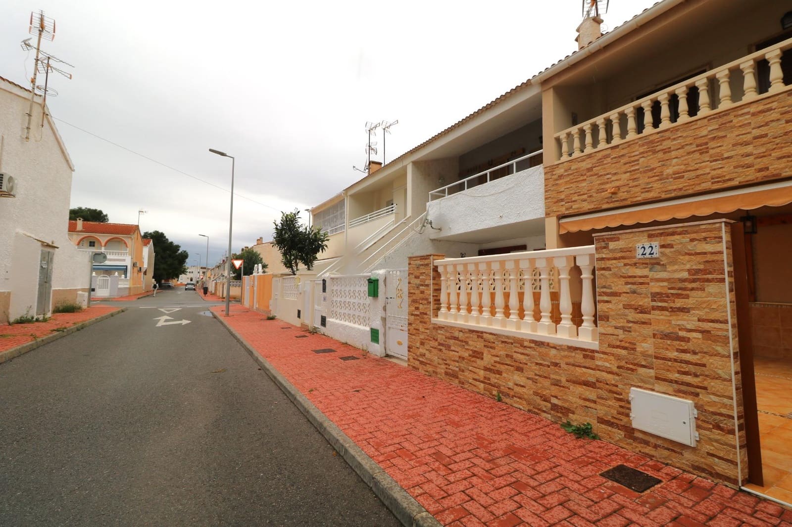 3 sypialnia Dom szeregowy na sprzedaż w Torrevieja - 196 000 € (Ref: 9586783)