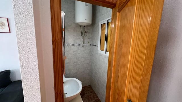 2 makuuhuone Bungalow myytävänä paikassa Torrevieja mukana uima-altaan - 154 900 € (Ref: 9586789)