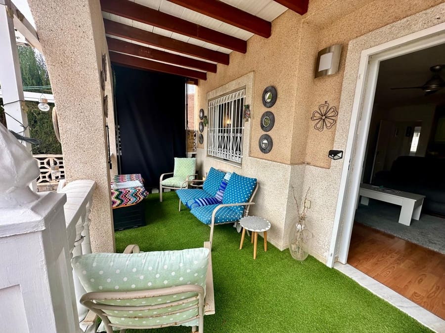 2 sovrum Villa till salu i Torrevieja - 215 000 € (Ref: 9590477)