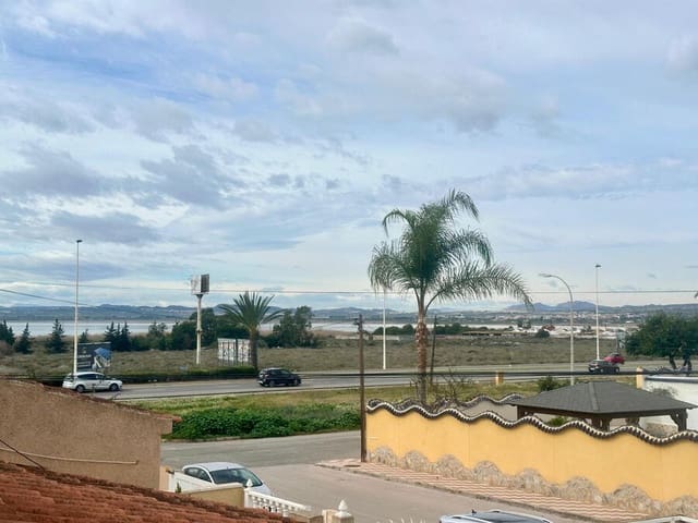 2 bedroom Villa for sale in Torrevieja - € 215,000 (Ref: 9590477)