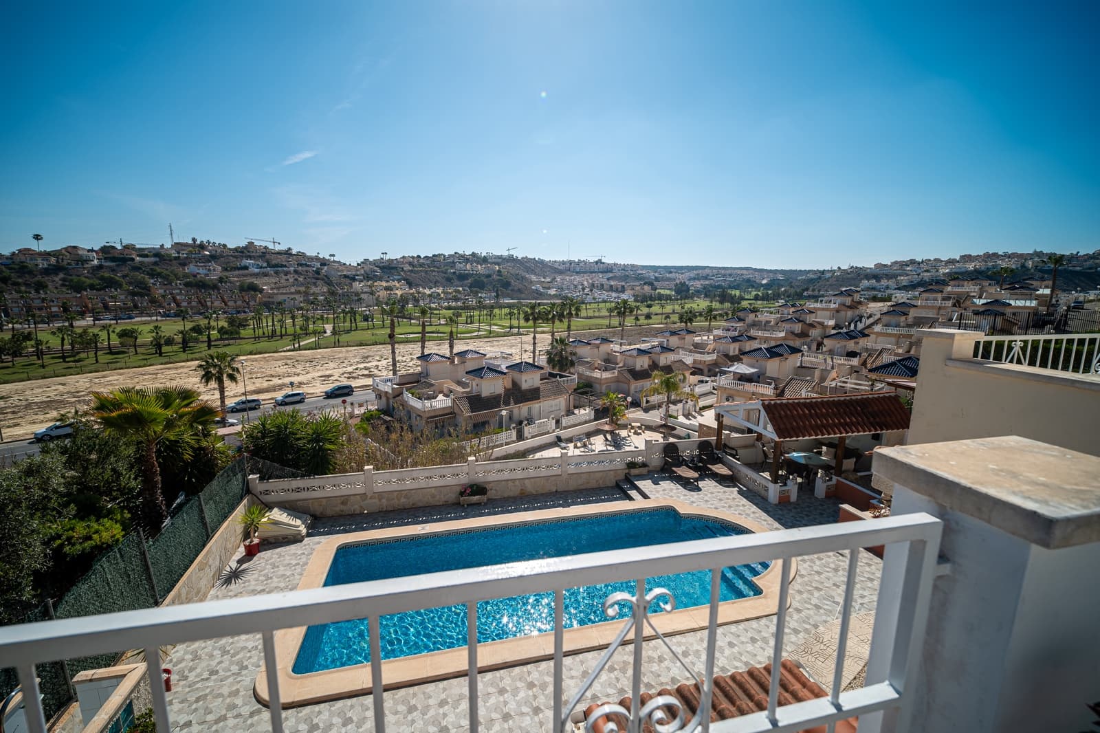 4 bedroom Villa for sale in Ciudad Quesada with pool - € 475,000 (Ref: 9591652)