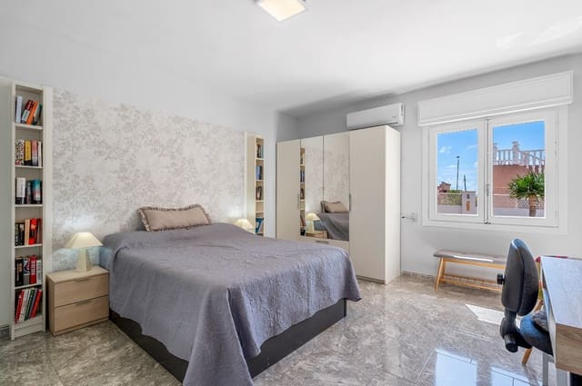 7 camera da letto Villa in vendita in Ciudad Quesada, Rojales con piscina garage - 699.000 € (Rif: 9602321)