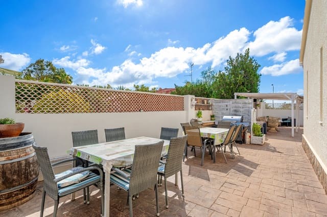 7 camera da letto Villa in vendita in Ciudad Quesada, Rojales con piscina garage - 699.000 € (Rif: 9602321)