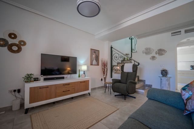 2 soverom Hus til salgs i Ciudad Quesada, Rojales med svømmebasseng - € 189 000 (Ref: 9602323)