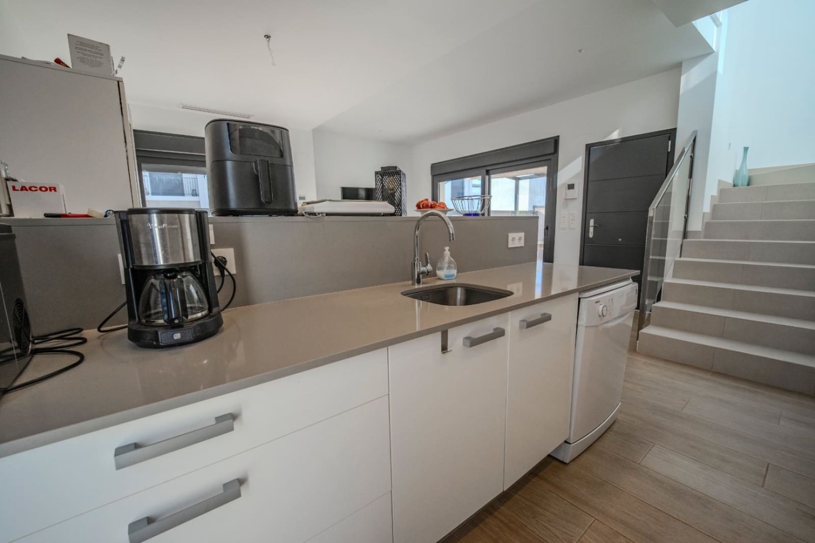 3 makuuhuone Huvila myytävänä paikassa Ciudad Quesada mukana uima-altaan - 405 000 € (Ref: 9602324)