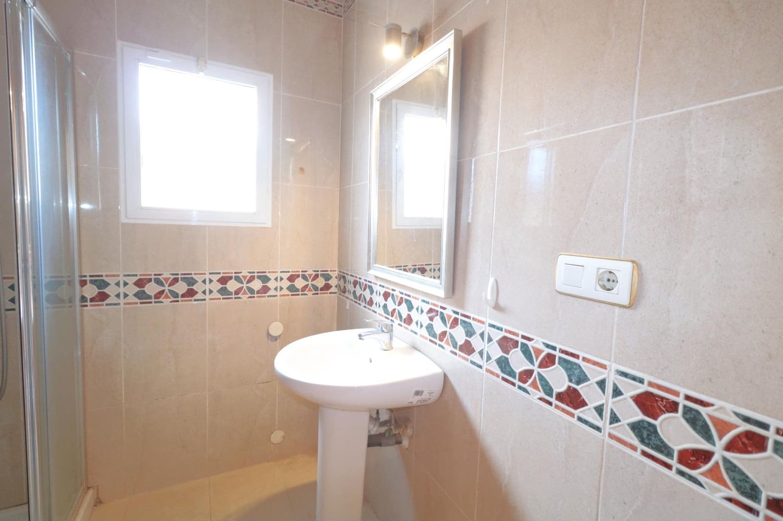 4 sypialnia Willa na sprzedaż w Torrevieja - 360 000 € (Ref: 9605414)